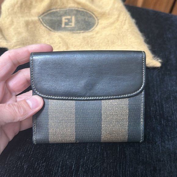 Wallet - Picture 5 of 6